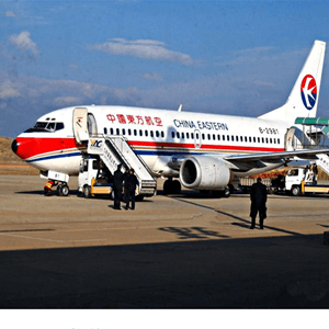 丽江机场货运航空快运业稳步发展的原因是什么？